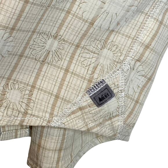 Vintage REI Plaid Floral Hawaiian Short Sleeve Button Up Shirt Size Medium - Picture 4 of 9